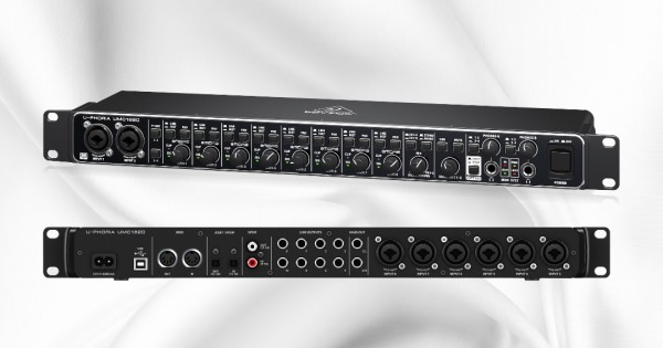 BEHRINGER U-PHORIA UMC1820